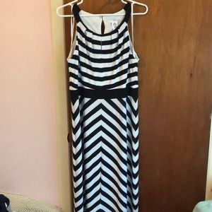 NWOT Studio One maxi dress